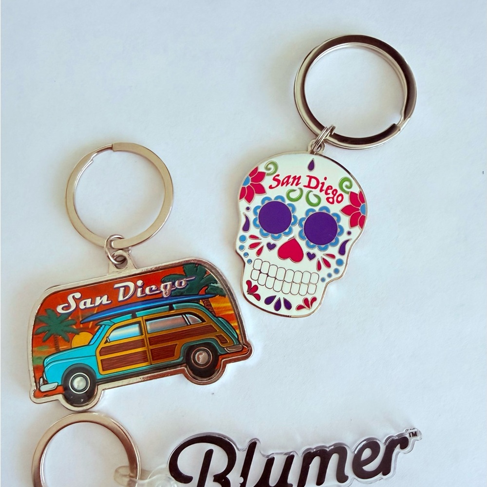 🔴 San Diego Themed Keychains